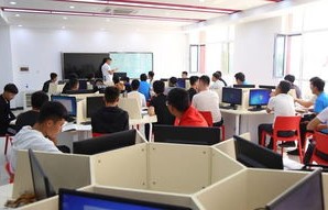 电竞专业是电子商务吗